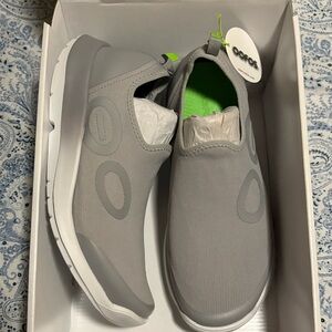 OOFOS Light Gray Slip-On Shoes